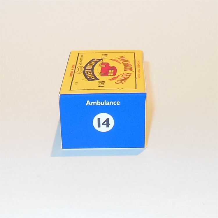 Matchbox Lesney 14 b3 Daimler Ambulance Repro B Style Box - Image 3