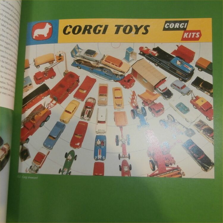 Corgi Toys  231 Triumph Herald (Red) Custom Box - Image 6