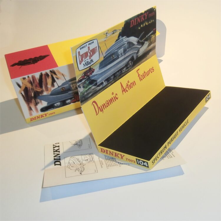 Dinky Toys 104 Spectrum Pursuit Vehicle Repro Box Set - Image 2