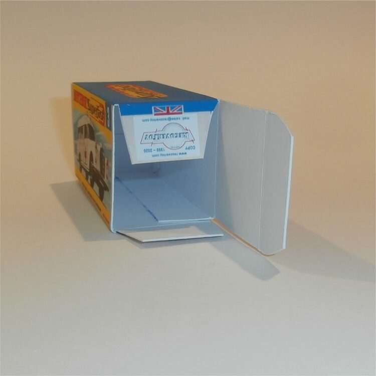 Matchbox Lesney Superfast  3 d Mercedes Ambulance G Style Repro Box - Image 4