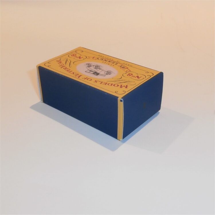 Matchbox Lesney Yesteryear 8 a 1926 Morris Cowley A Style Repro Box - Image 3