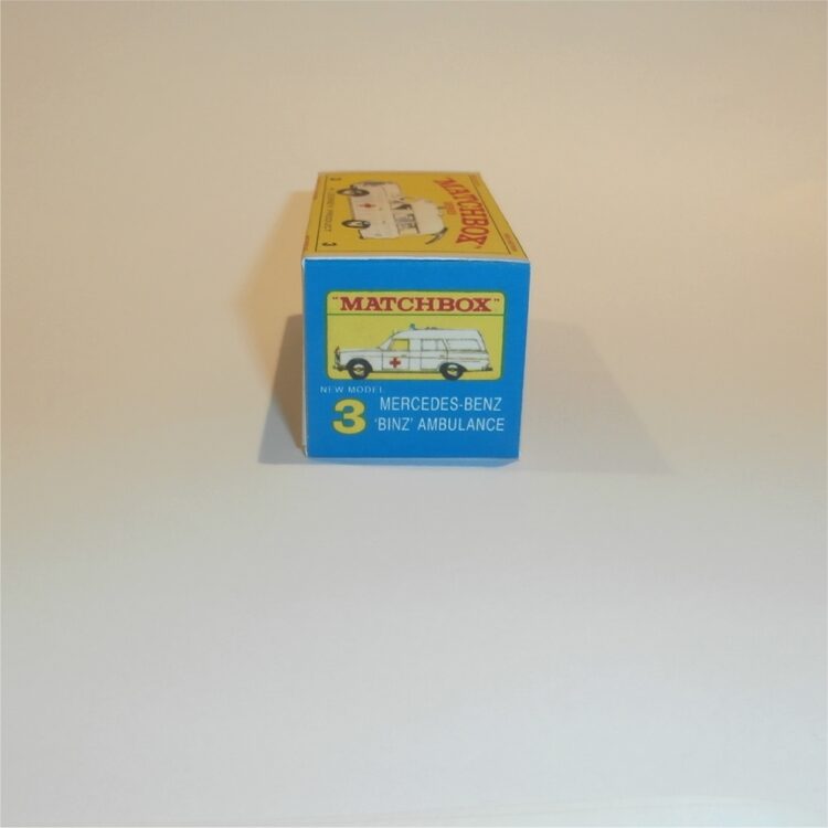 Matchbox Lesney  3c Mercedes Benz Ambulance E Style Repro Box - Image 3