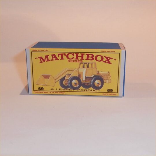 Matchbox Lesney 69 b4 Hatra Tractor Shovel Yellow E Style Repro Box