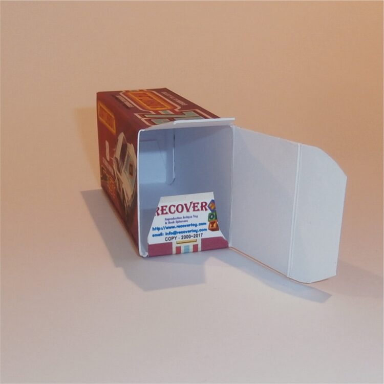 Matchbox Lesney Superfast 8 h De Tomaso Pantera J Style Repro Box - Image 4