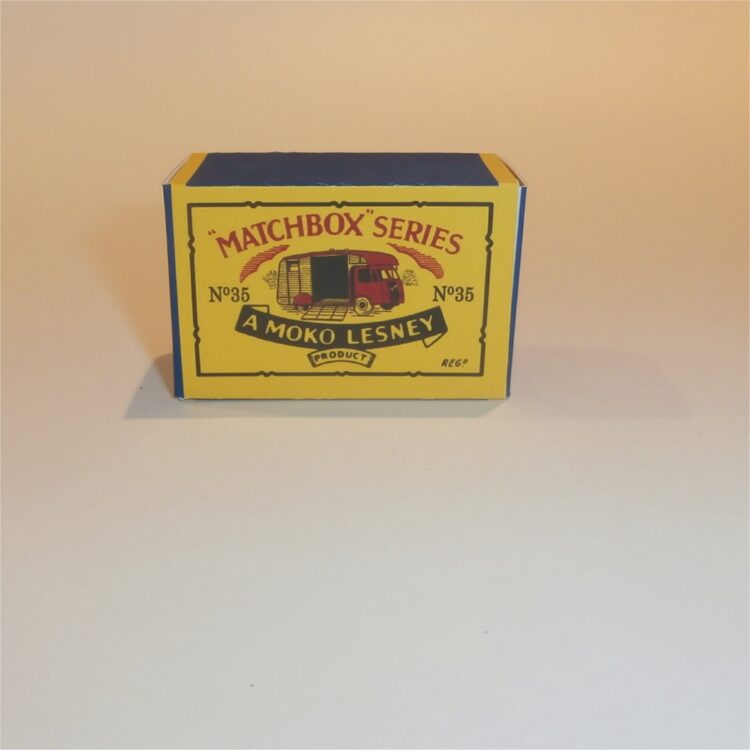 Matchbox Lesney 35  Horse Box B Style Repro Box