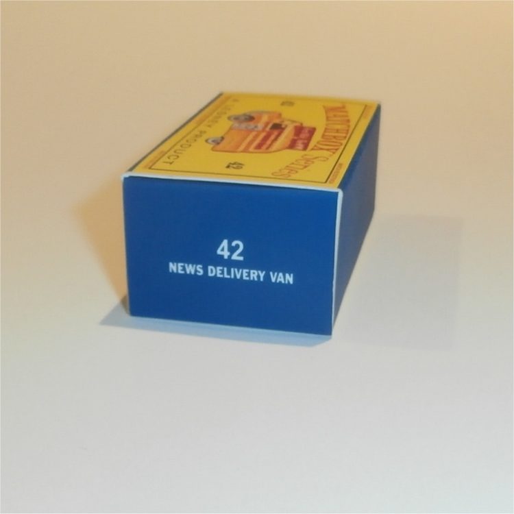 Matchbox Lesney 42a Commer News Van Empty D Style Repro Box - Image 3